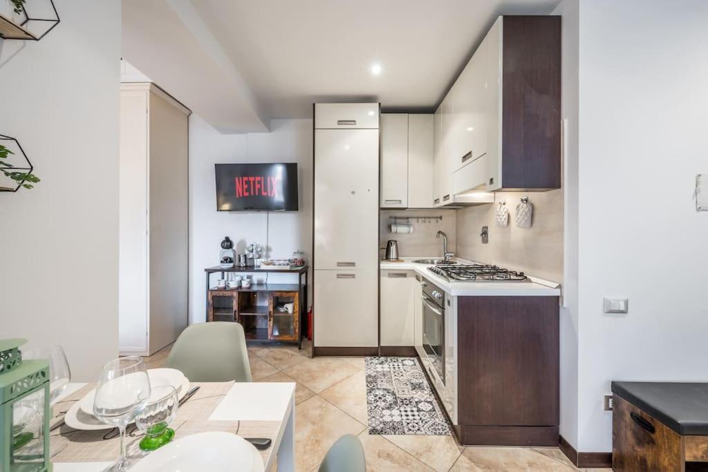 Sotto Le Due Torri 5* Apartamento Bolonha Exterior foto