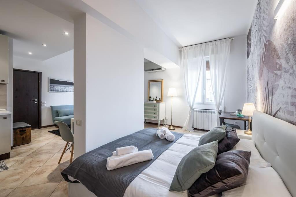 Sotto Le Due Torri 5* Apartamento Bolonha Exterior foto