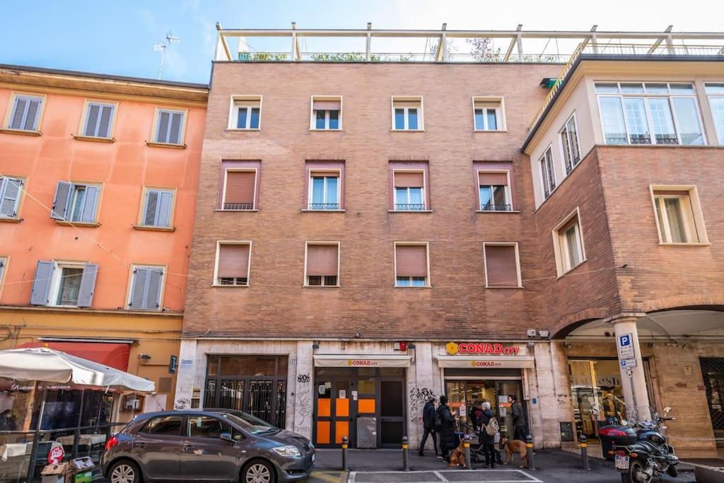 Sotto Le Due Torri 5* Apartamento Bolonha Exterior foto